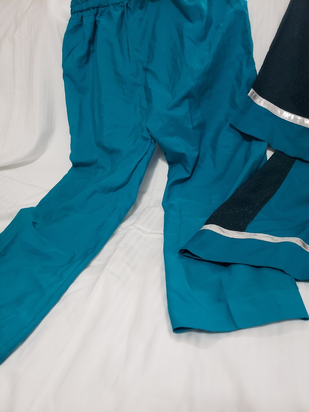 Kids Girls South Asian Teal Green Embroidered Kurti Tunic & Pants Set 2-Piece - Picture 4 of 5